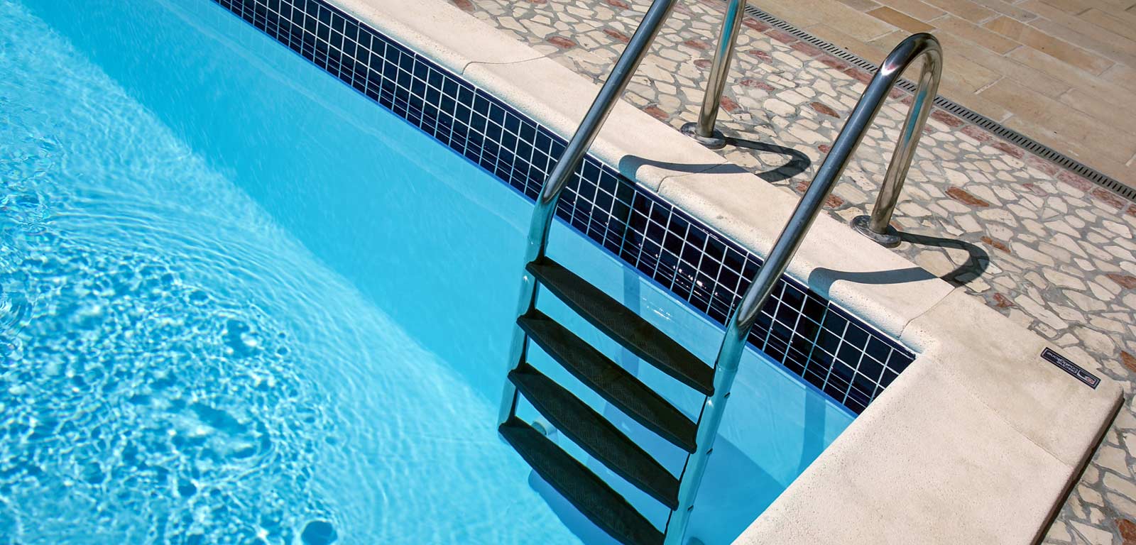 scaletta-per-piscina
