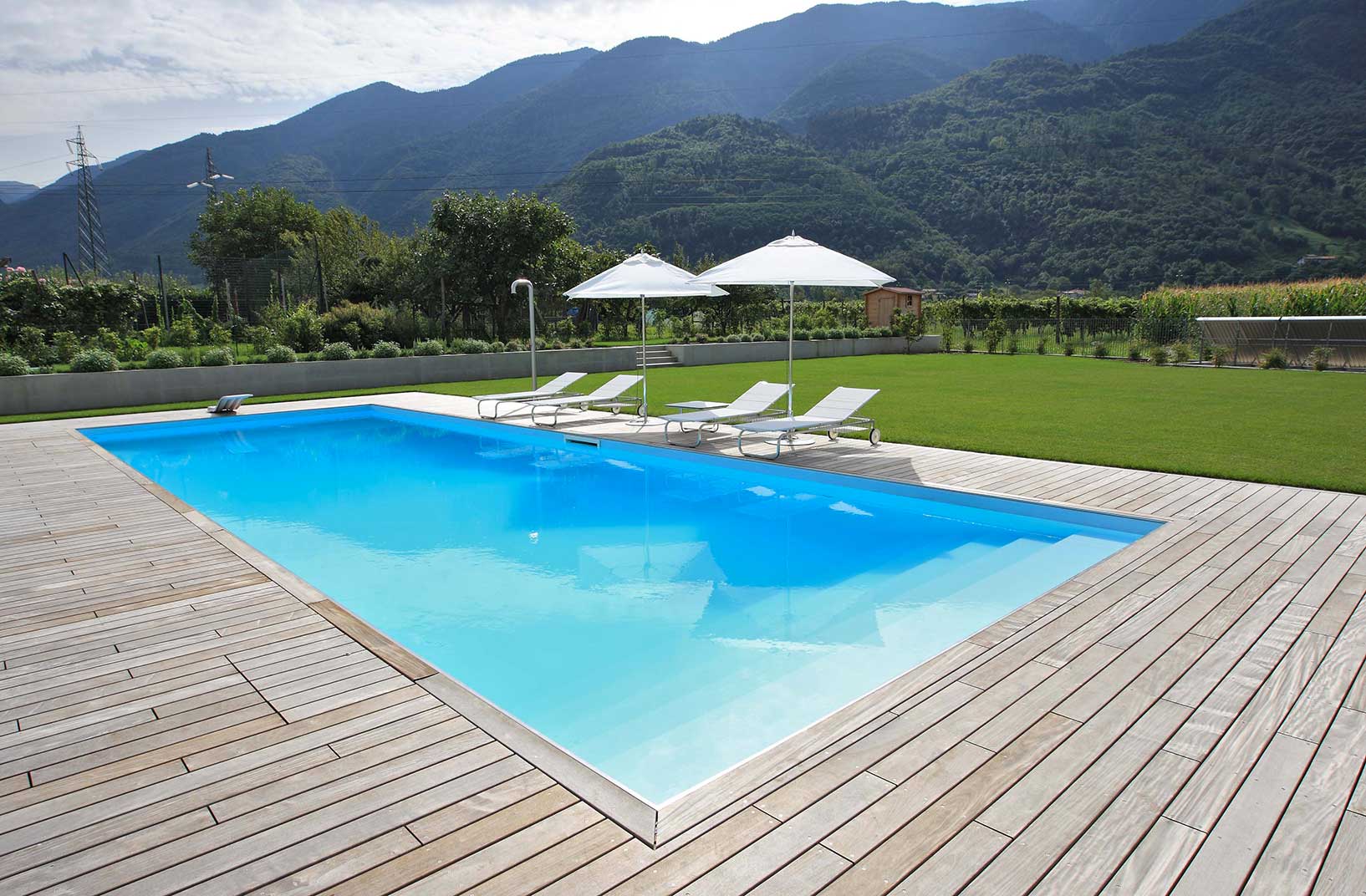 Piscina-ombrelloni